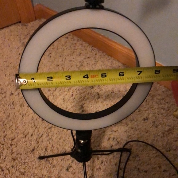 8 inch Ring Light with stand - Picture 8 of 9